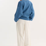 ROHE - V-neck knitted jumper | denim blue melange