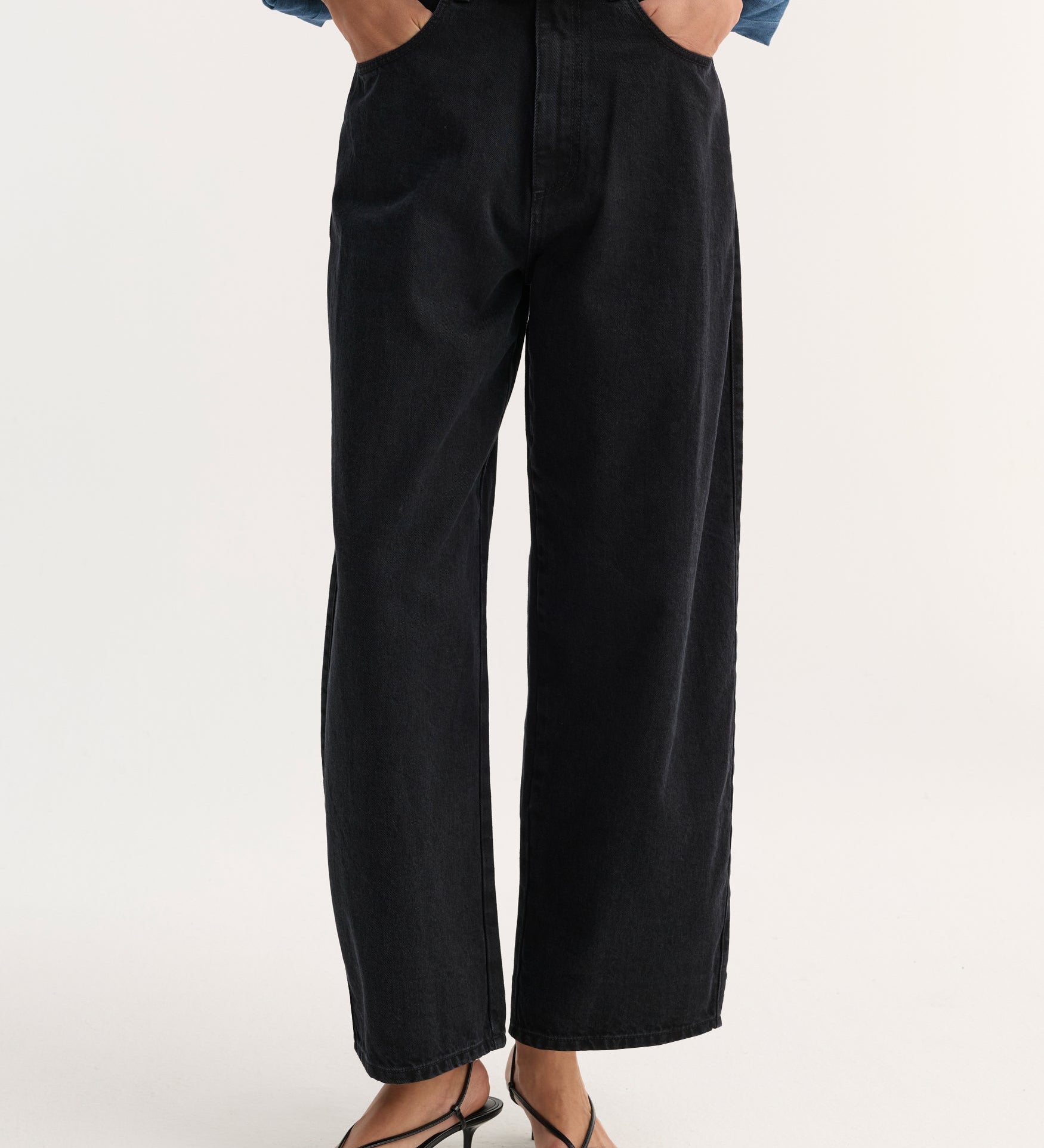 ROHE - Berber - Barrel leg denim | black