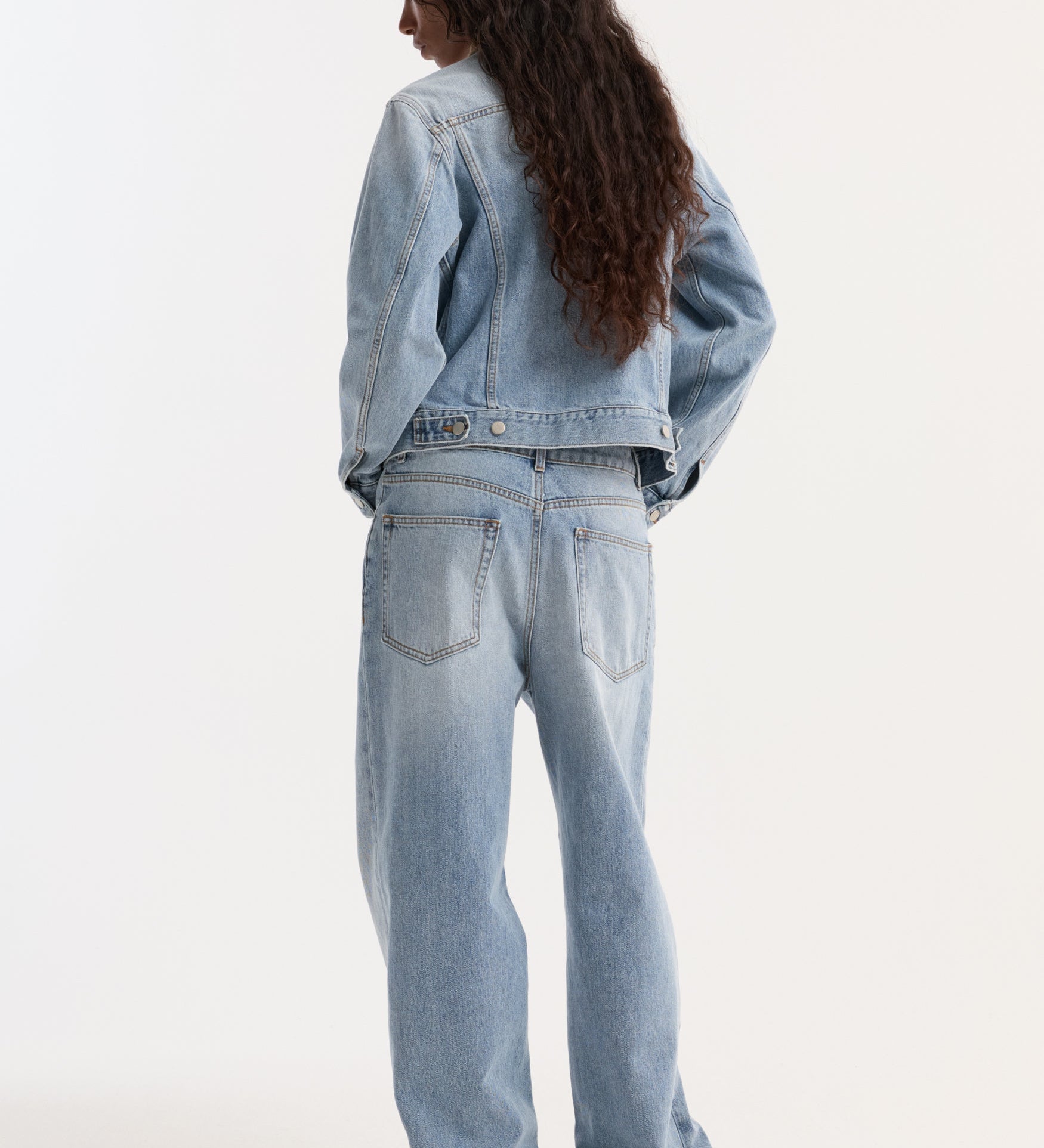 ROHE - Suede collar fitted denim jacket | classic blue