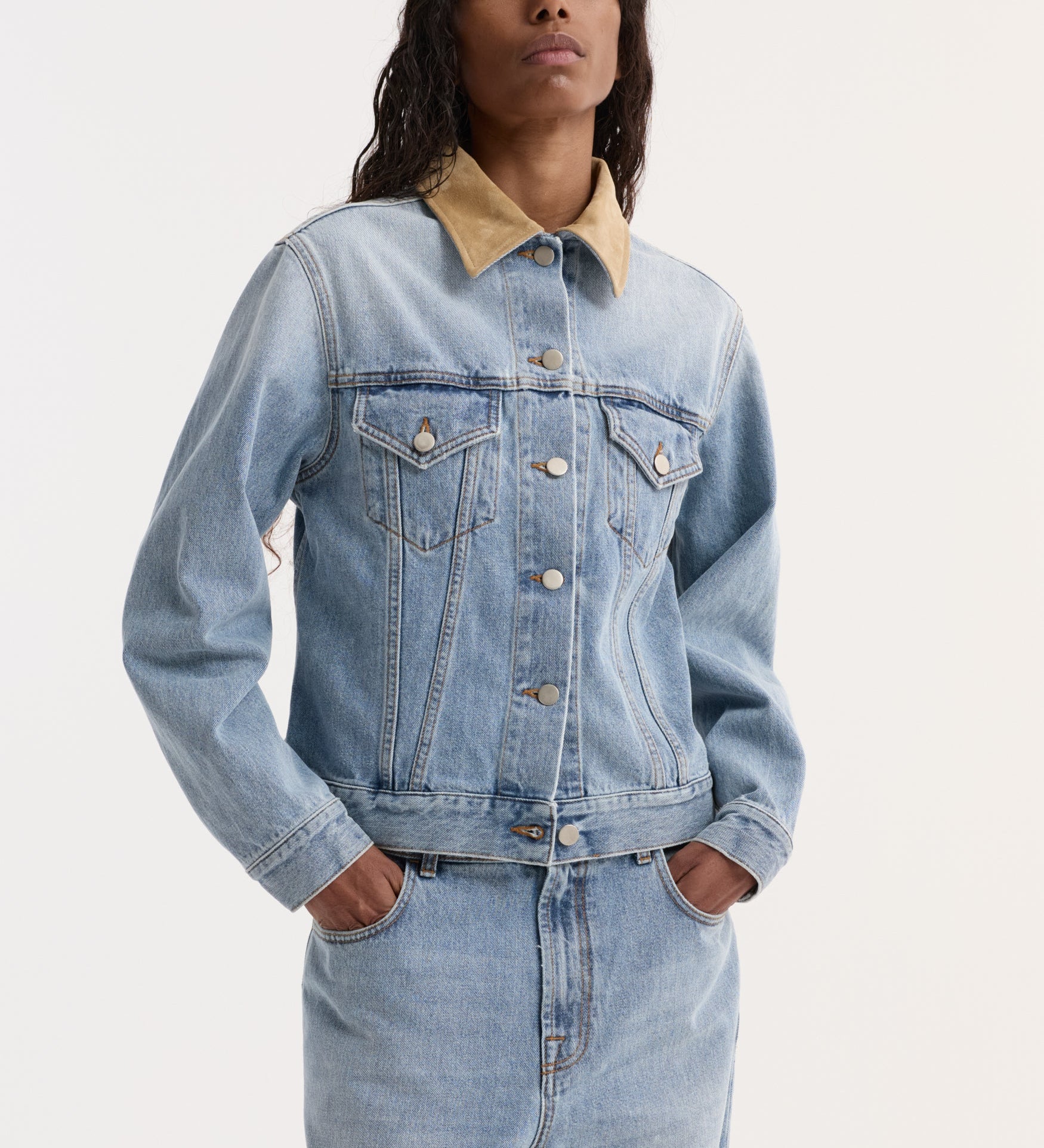ROHE - Suede collar fitted denim jacket | classic blue