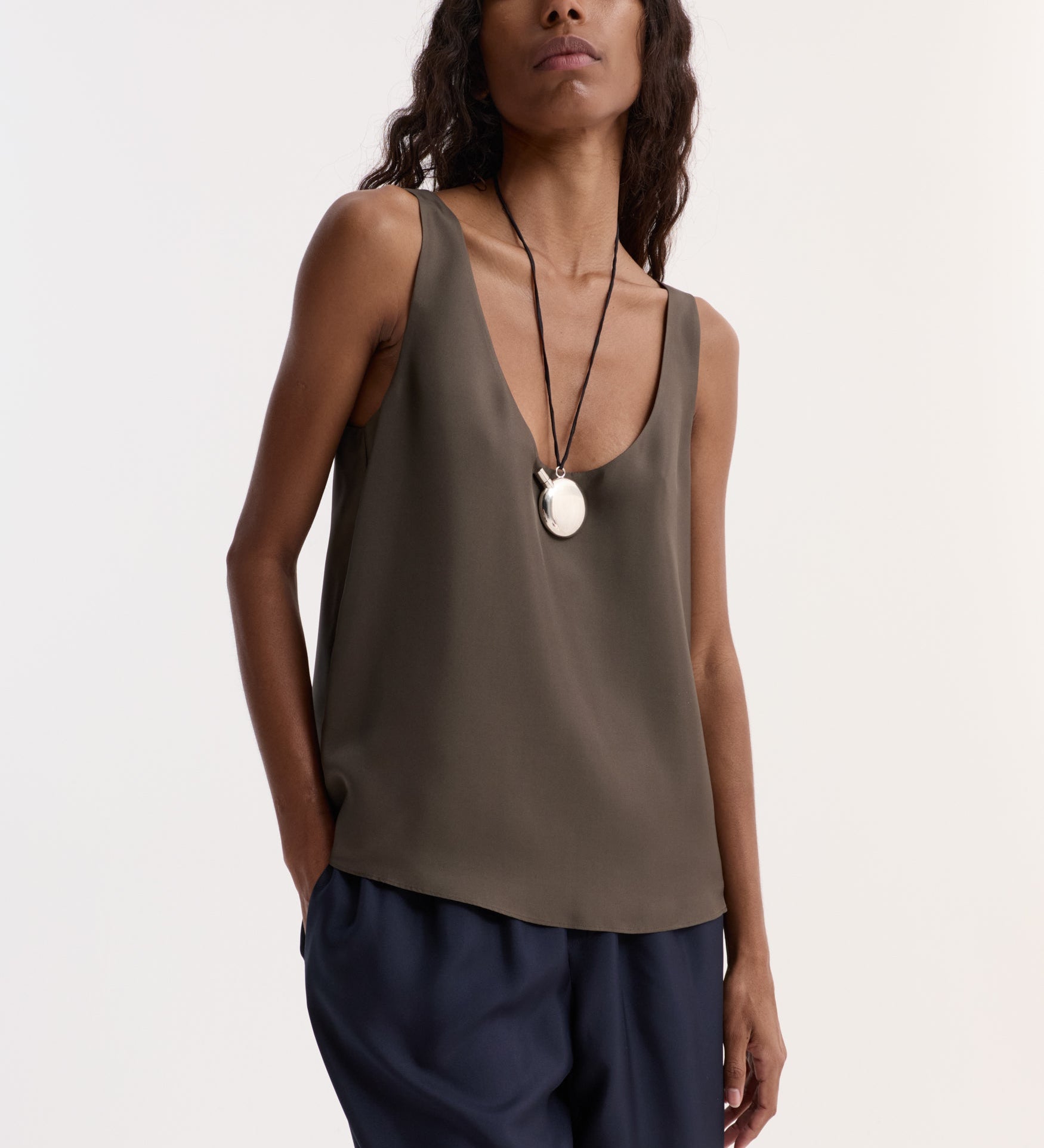 ROHE - Silk scoop - neck top | earth