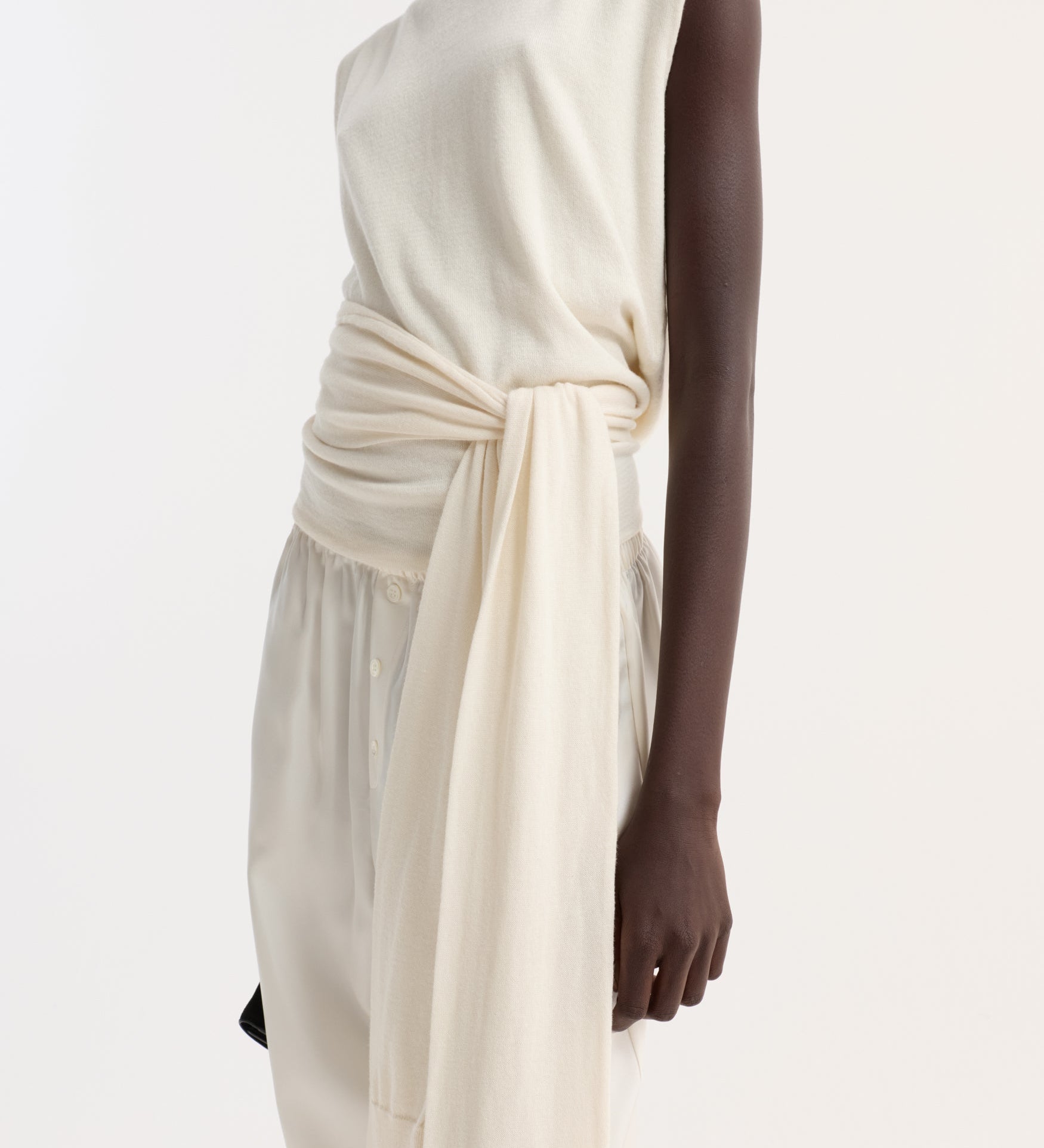 ROHE - Open back knitted wrap top | off white