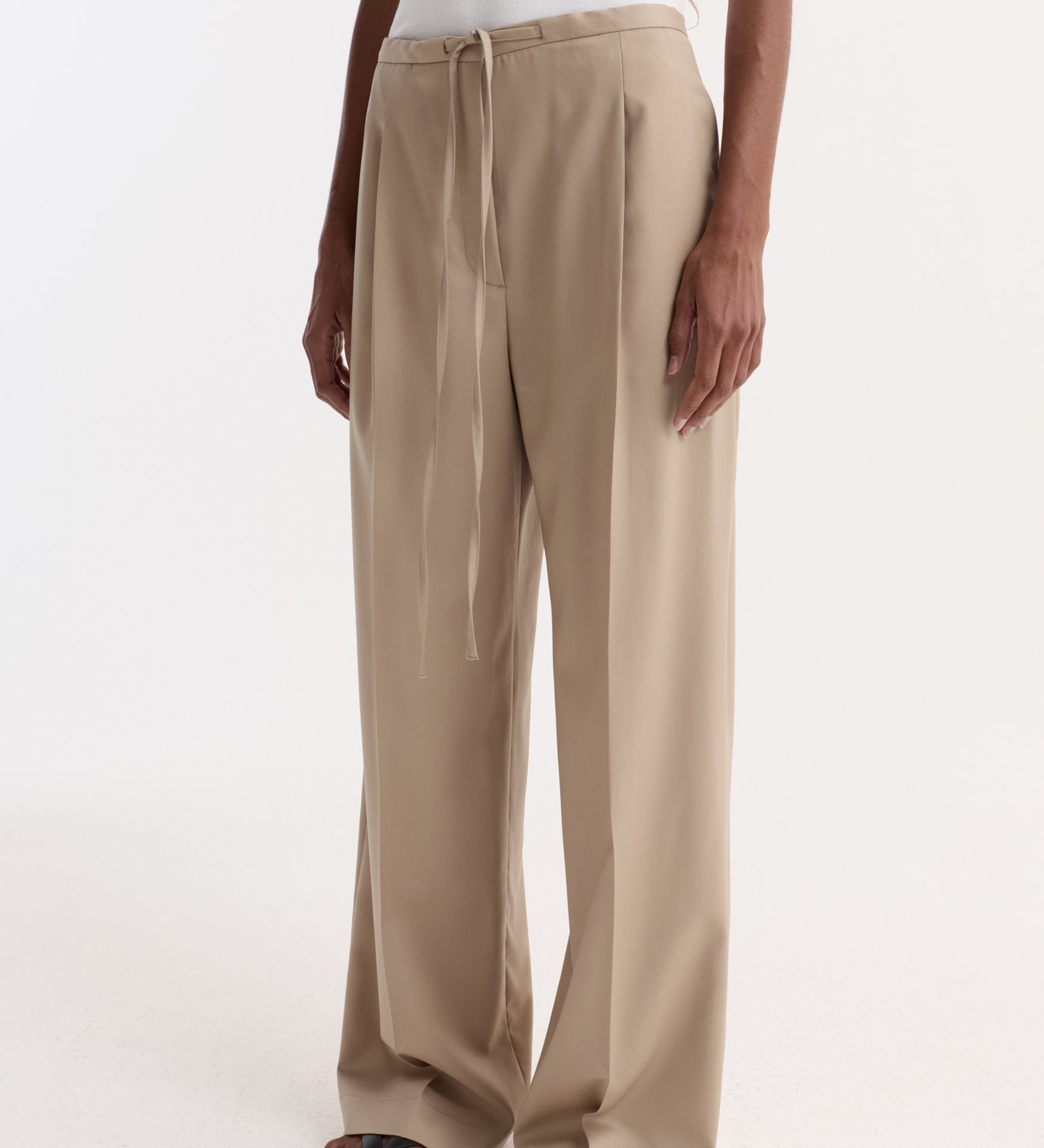 ROHE - Relaxed drawstring trousers | beige