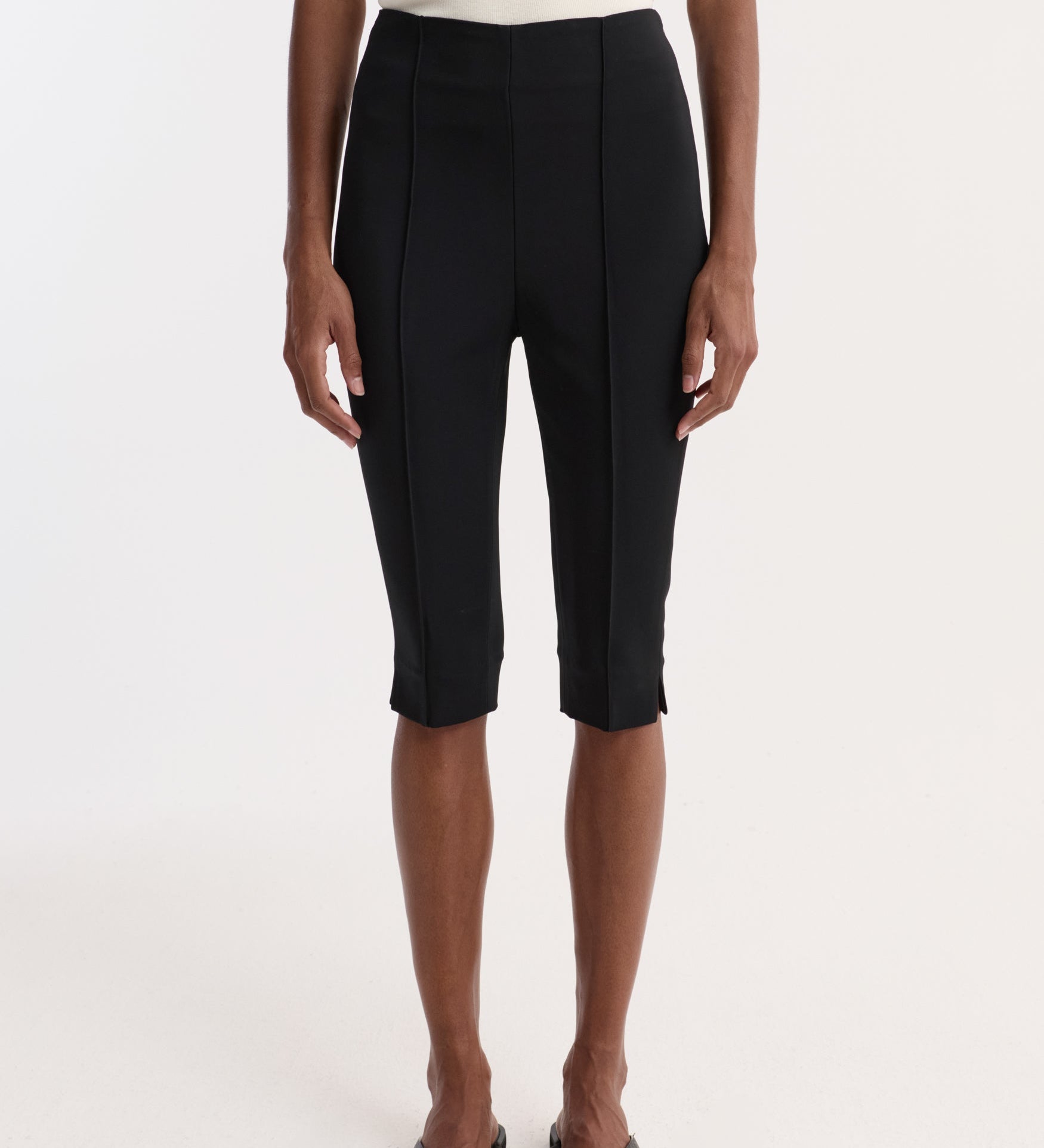 ROHE - Capri | black