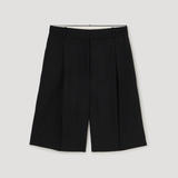 ROHE - Tailored single pleat shorts | black