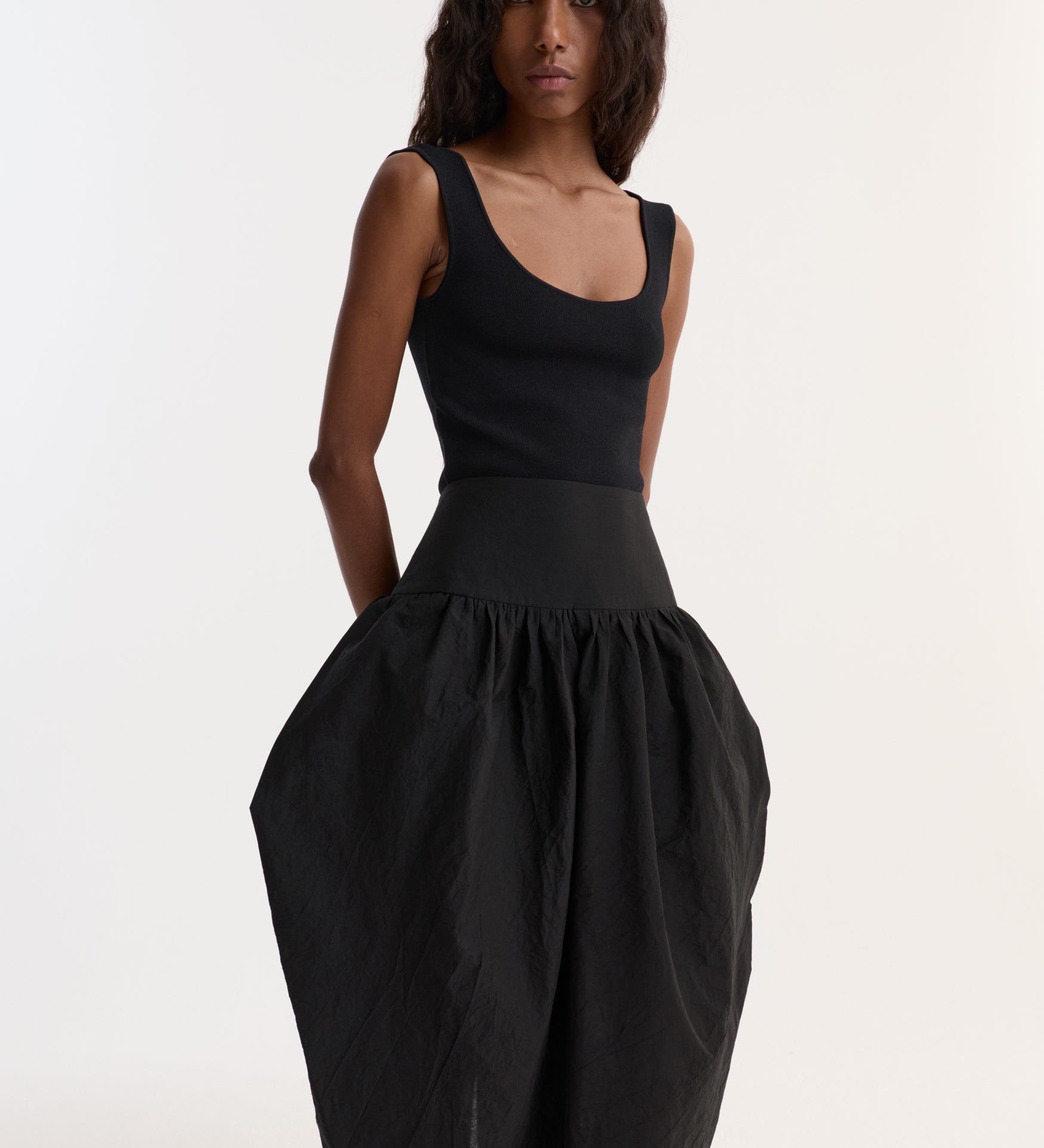 ROHE - Sculptural volume skirt | black