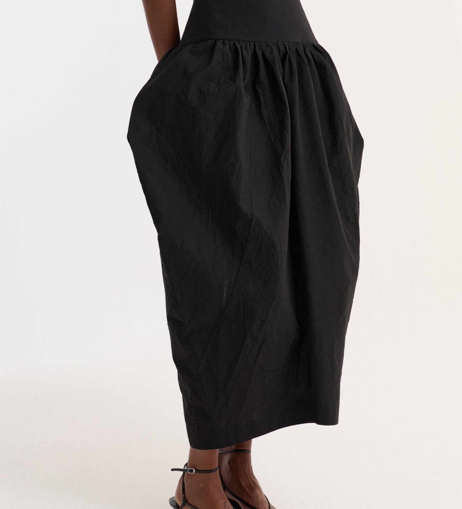 ROHE - Sculptural volume skirt | black