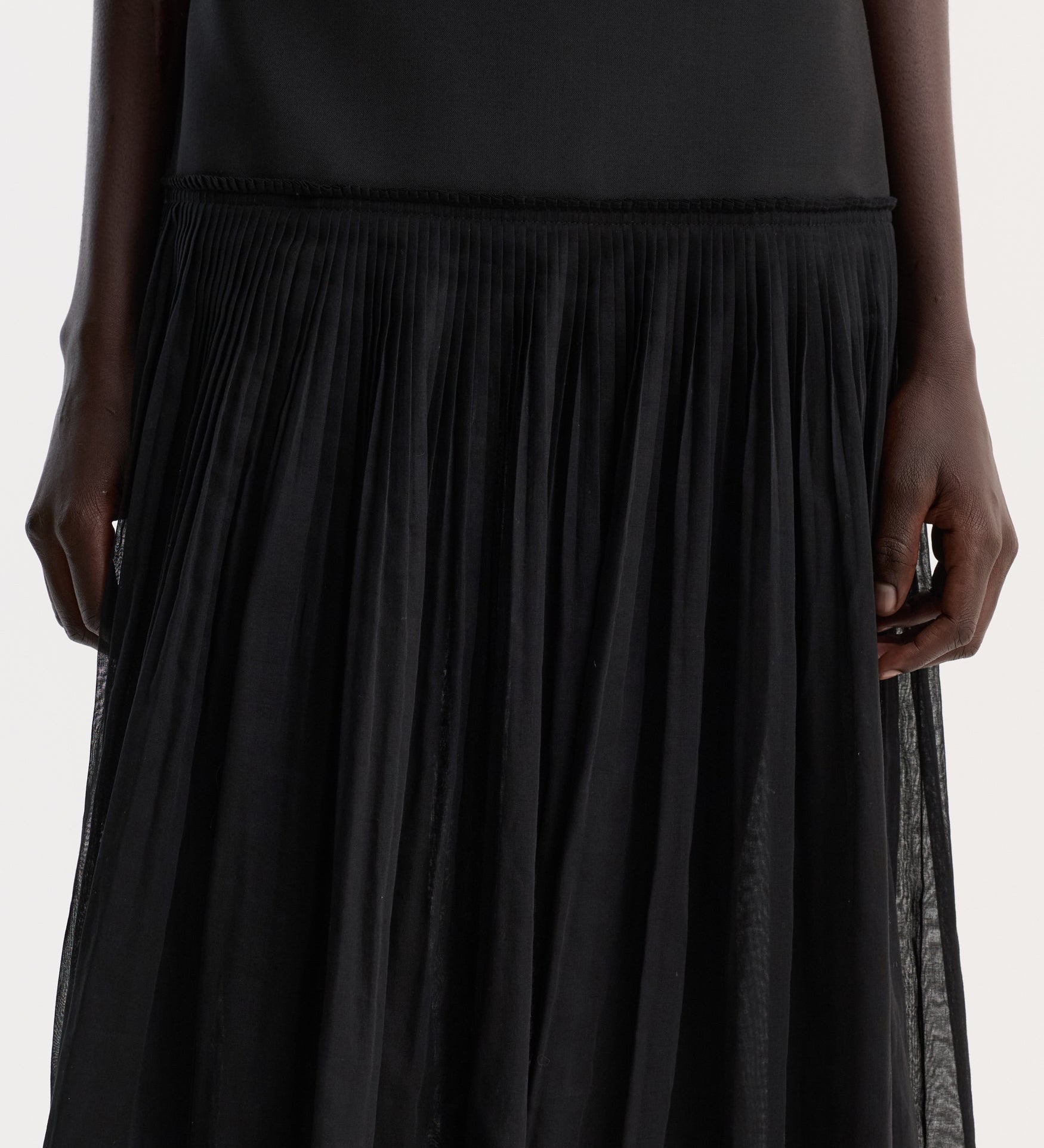 ROHE - Pleated muslin halter dress | black