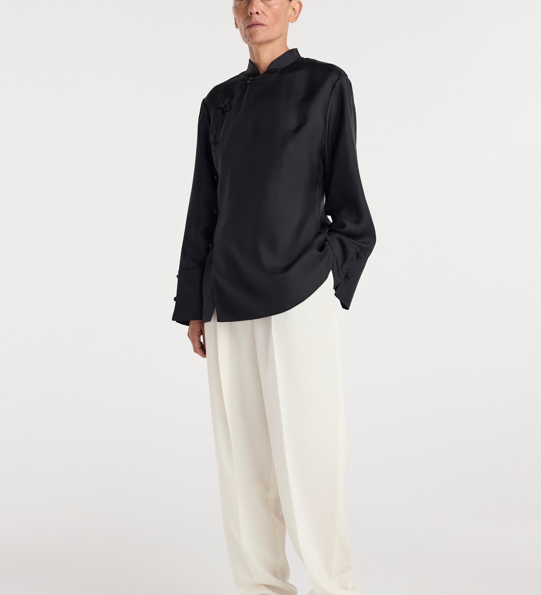 ROHE - Pankou closure silk top | black
