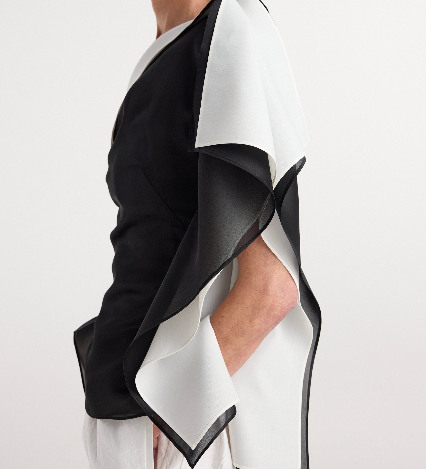 ROHE - Sculptural double layered top | black