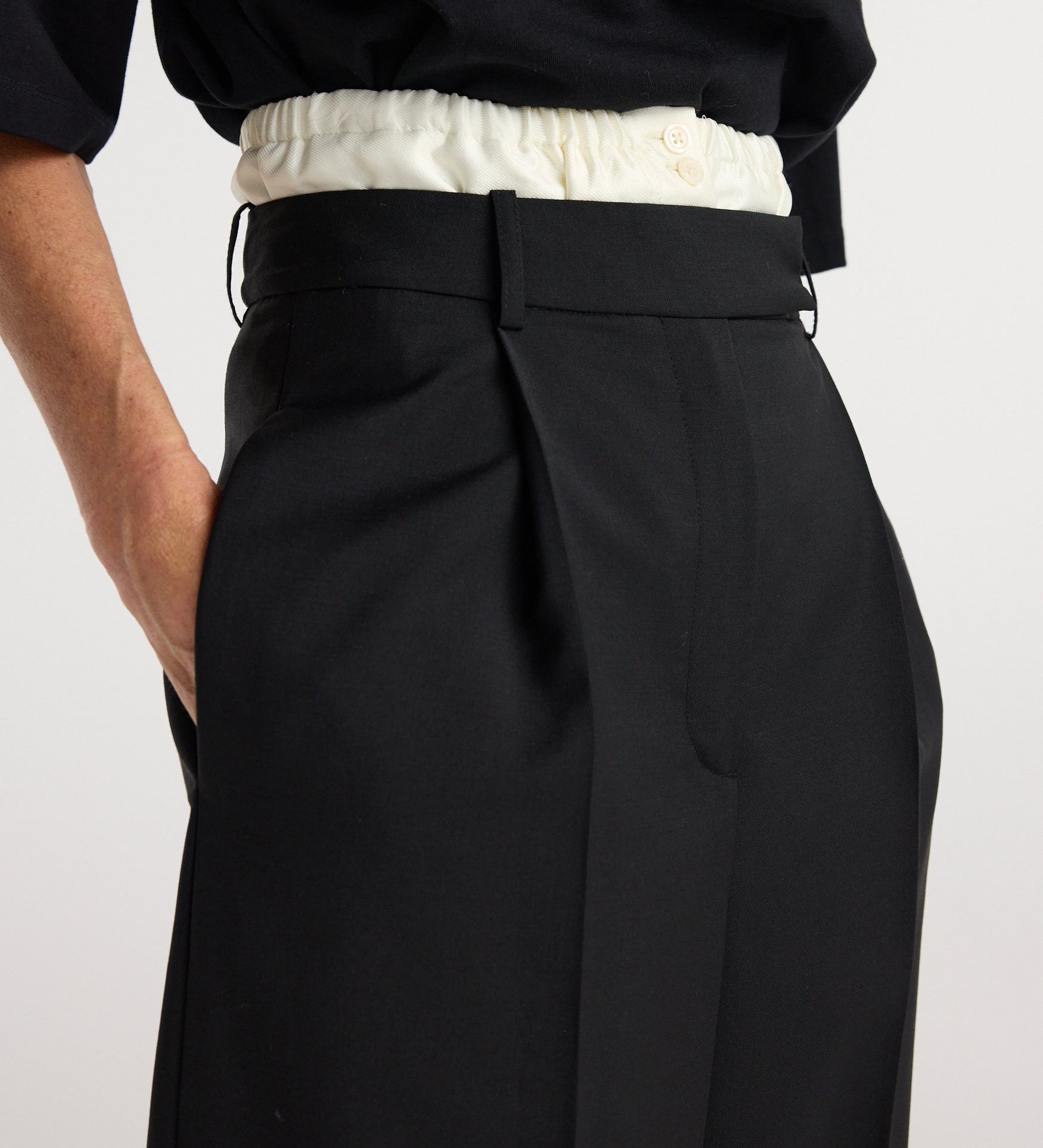 ROHE - Boxer detailed trousers | black