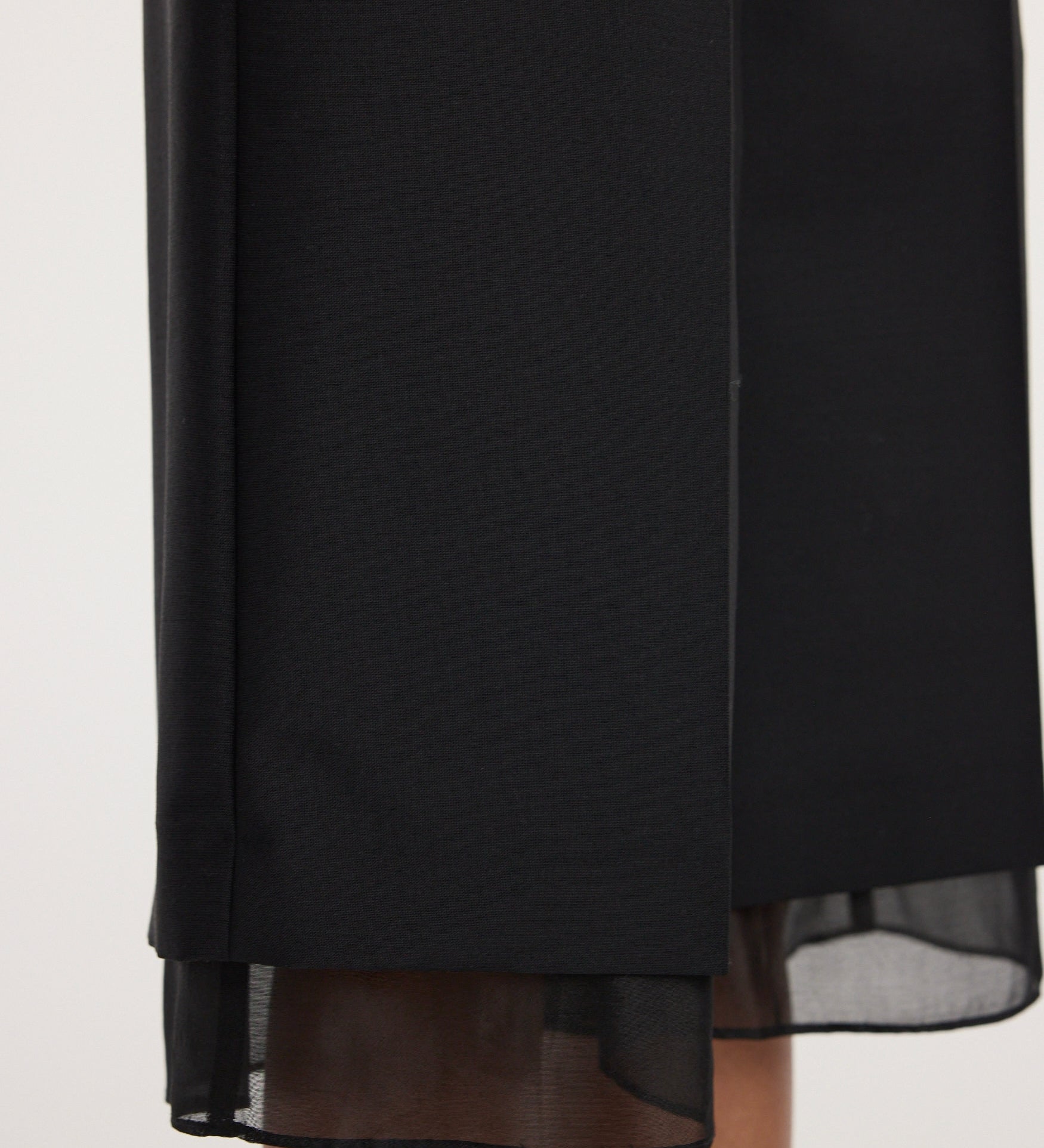 ROHE - Organza lined shorts | black