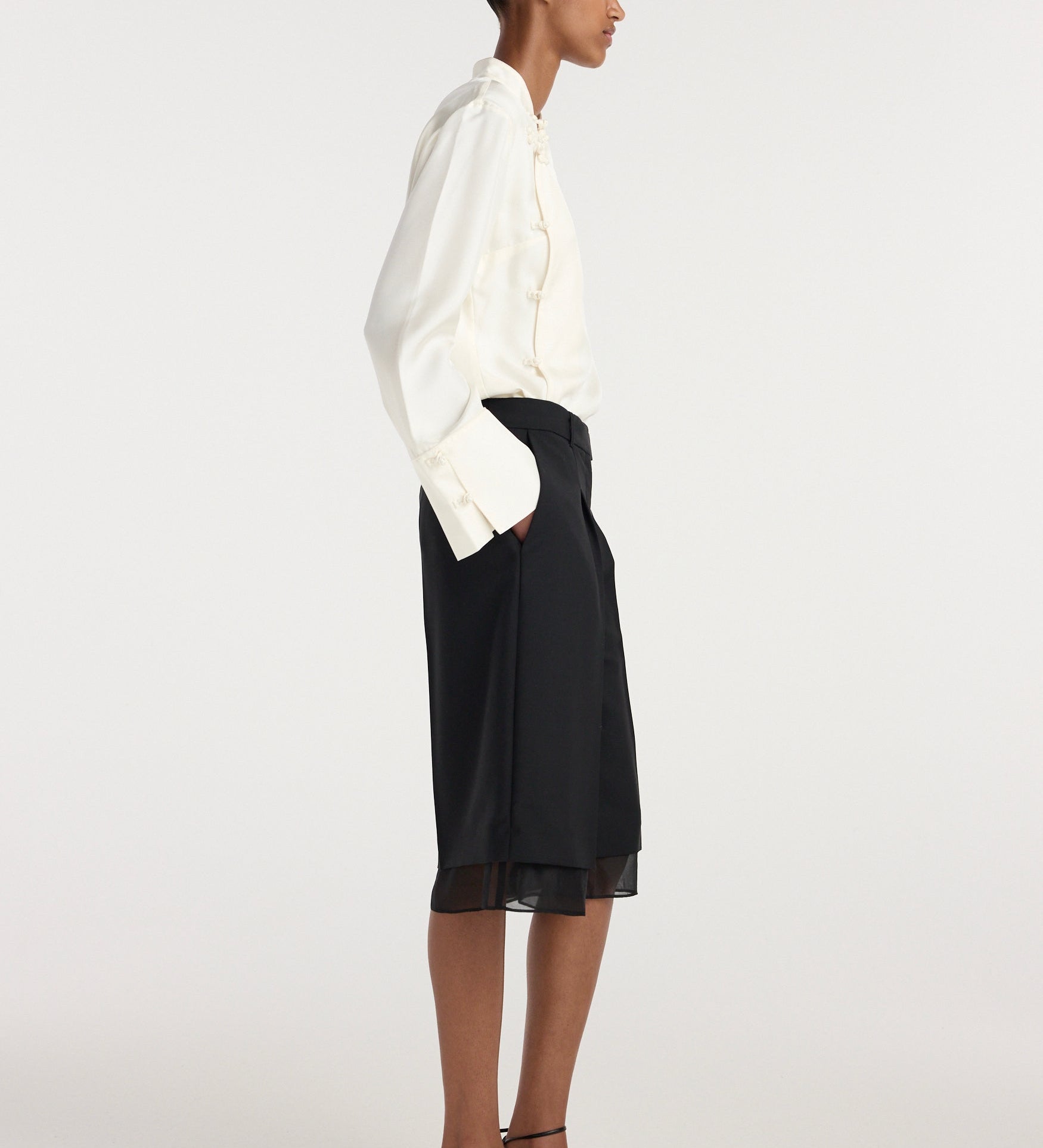 ROHE - Organza lined shorts | black