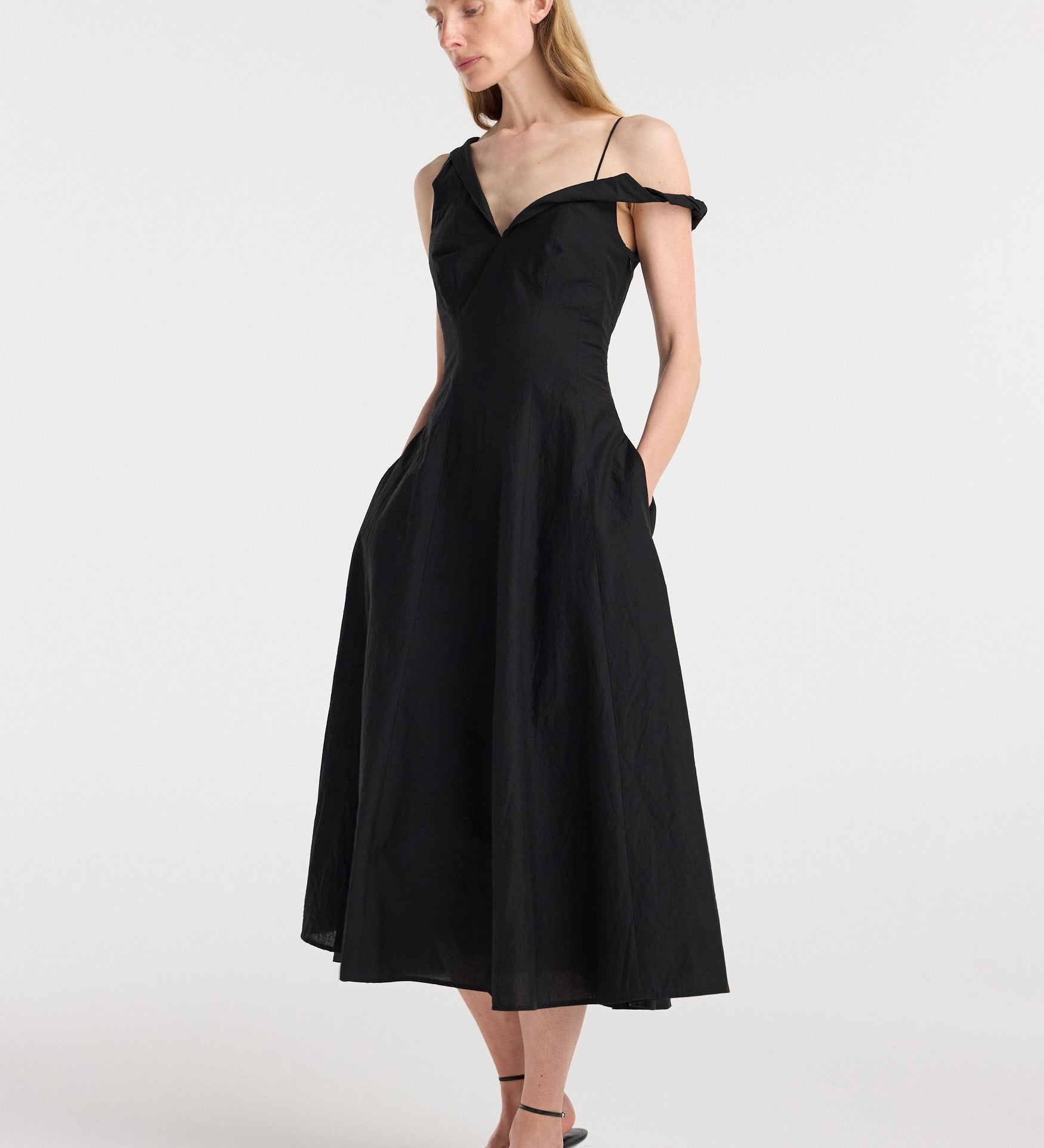 ROHE - Twisted shoulder dress | black