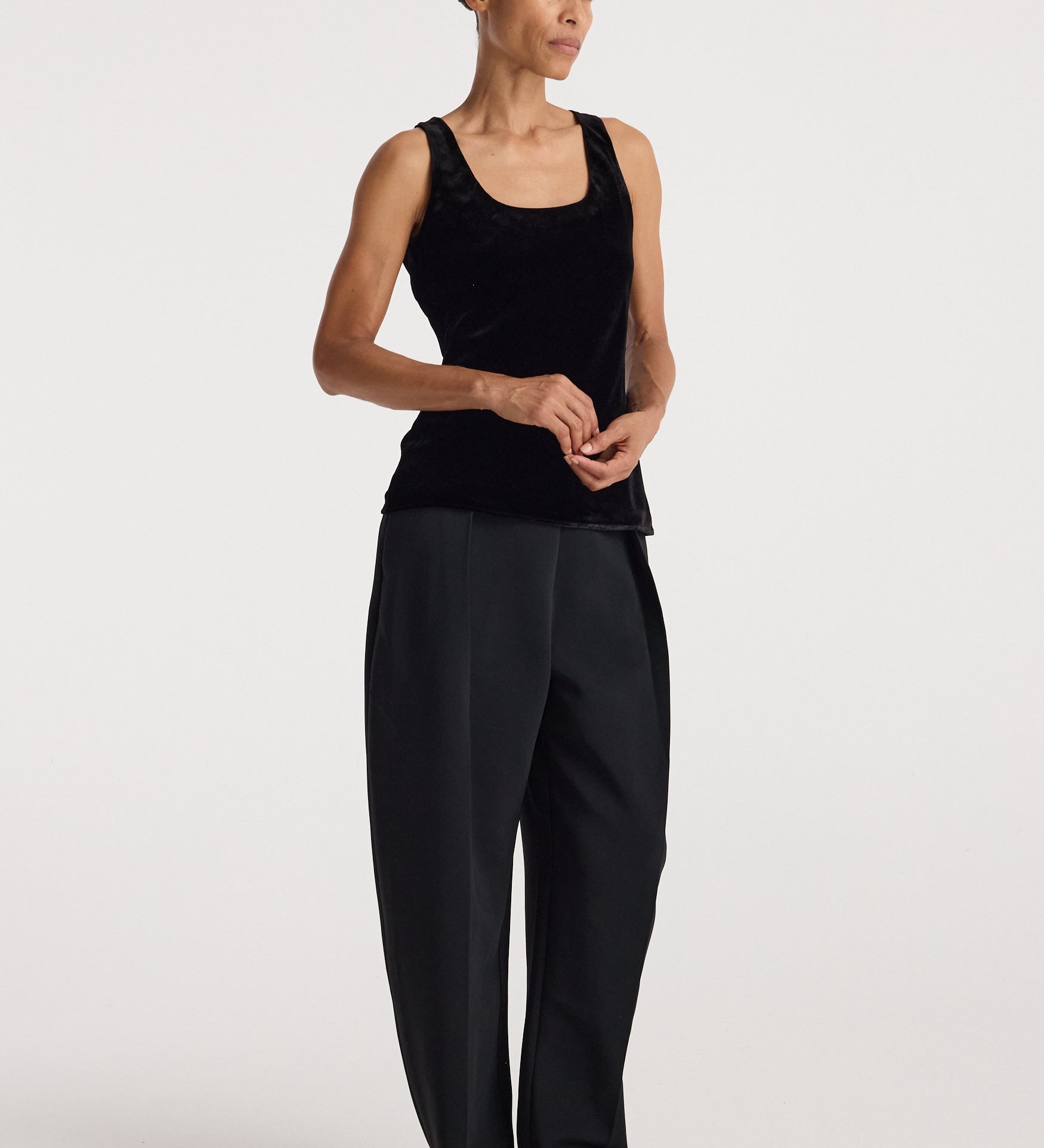 ROHE - Scoop - neck silk velvet top | black