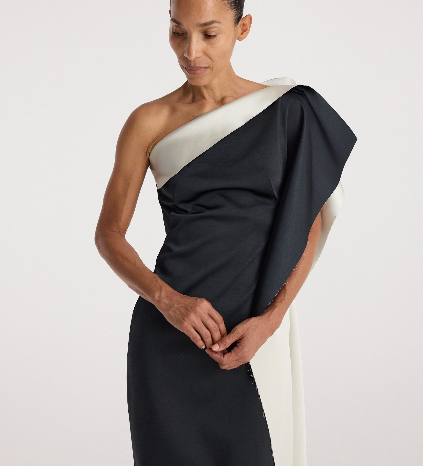 ROHE - Sculptural double - satin off - shoulder dress | black/white