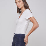 L'AGENCE - Becca Cotton V - Neck Tee