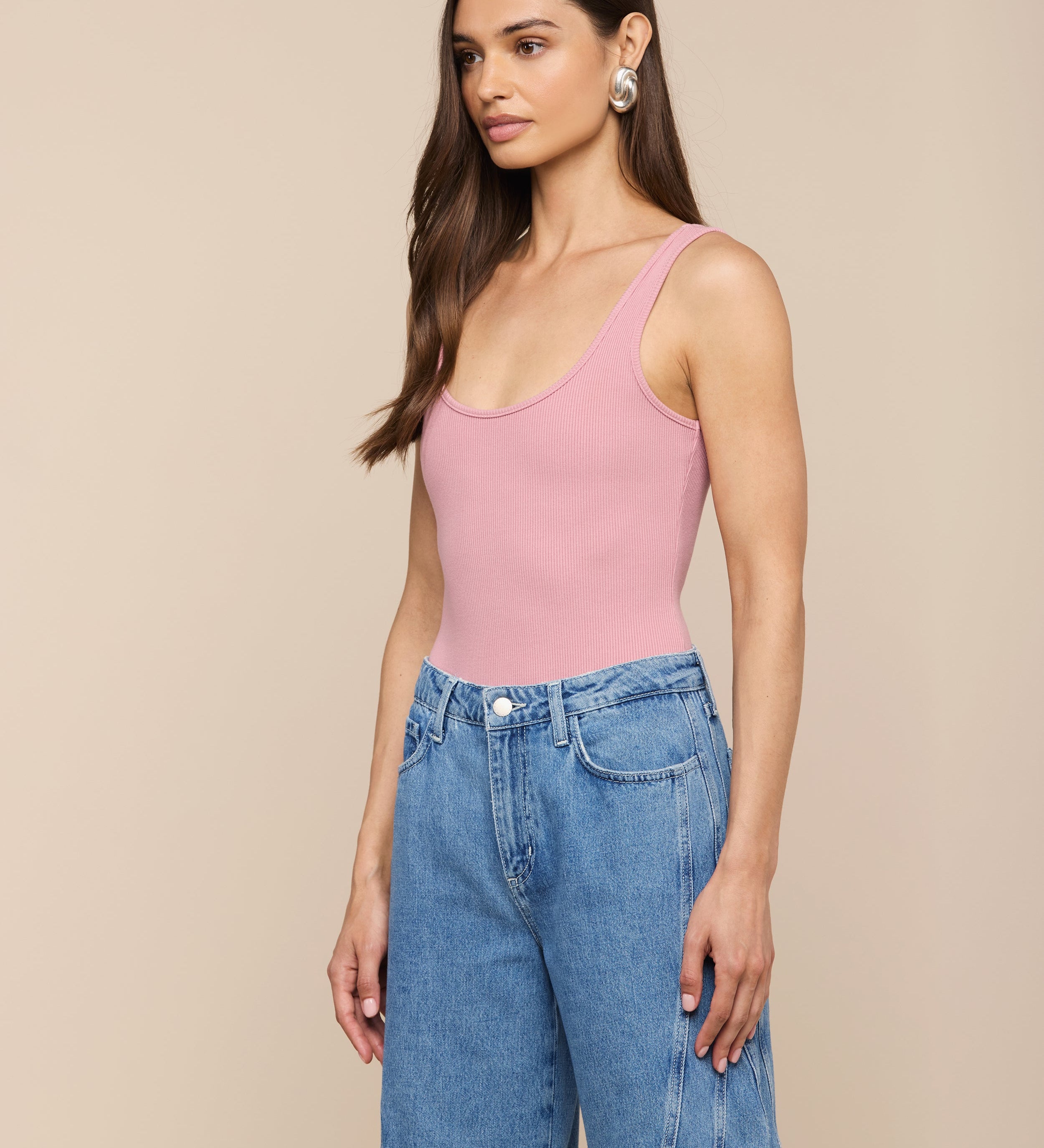 L'AGENCE - Nica Scoopneck Bodysuit