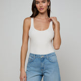 L'AGENCE - Nica Scoopneck Bodysuit
