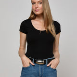 L'AGENCE - Brynlee Scoopneck Tee