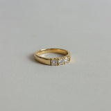 Kinn - Vintage Round Three Diamond Ring