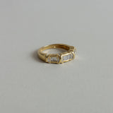 Kinn - Vintage Baguette Diamond X Ring