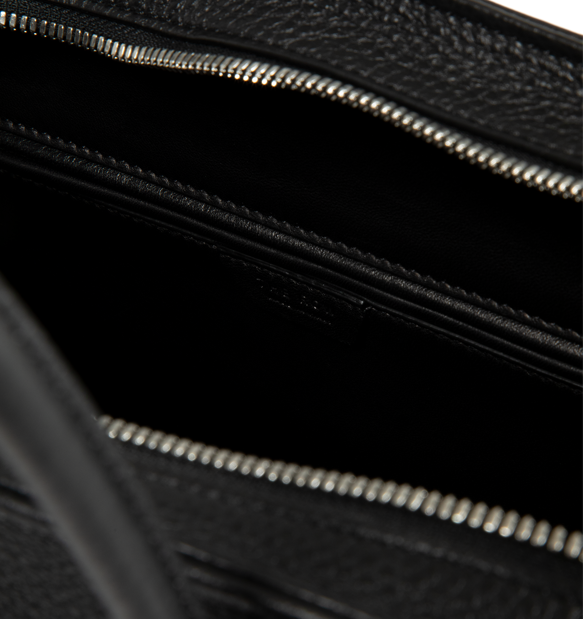 The Row - Agnes 15 Leather Top - Handle Bag
