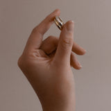 Kinn - Chunky Tube Ring Gold