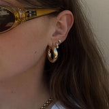 Kinn - Teardrop Huggie Earrings Diamond