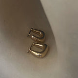 Kinn - Horseshoe Hoop Earrings