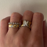 Kinn - Vintage Round Diamond Cigar Band Ring