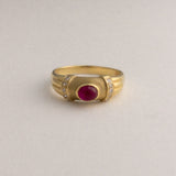 Kinn - Vintage 1980s Oval Ruby Cabochon Ring