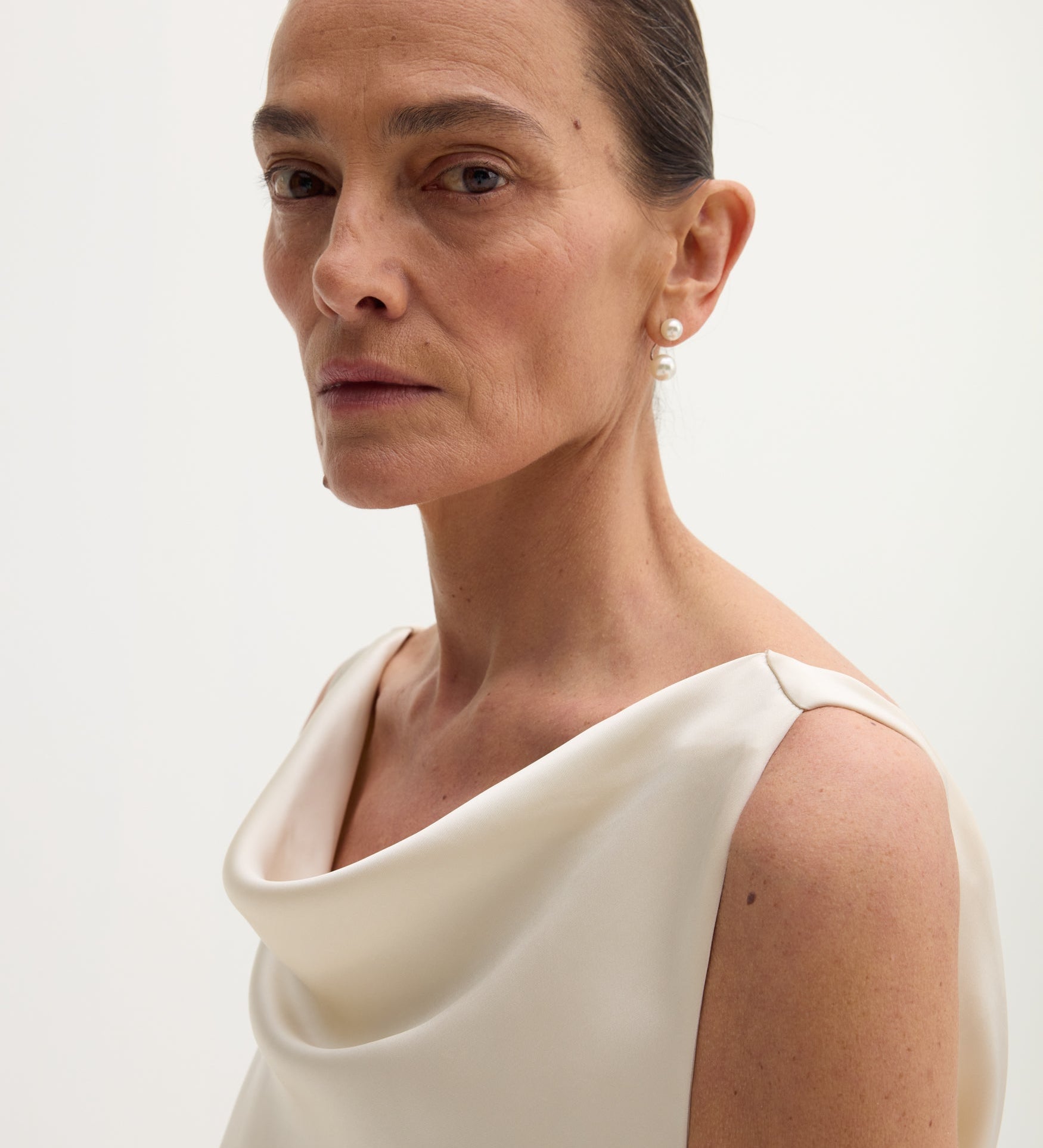 ROHE - Draped satin dress with train | ivory