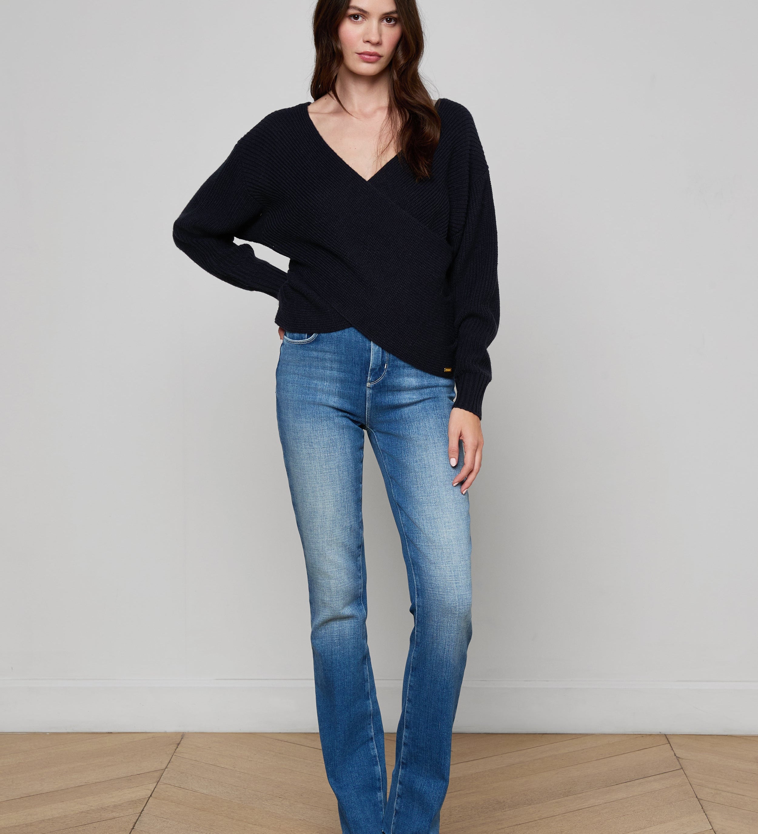 L'AGENCE - Antonella Crossover Sweater