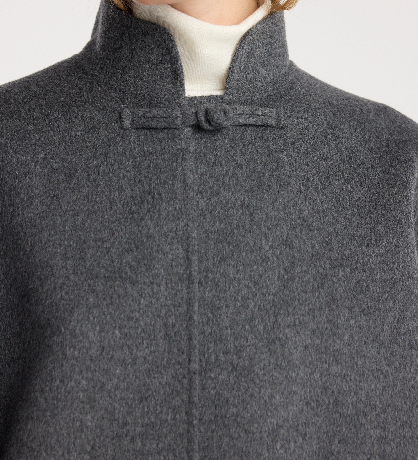 ROHE - Double - faced wool pankou closure poncho | dark grey melange