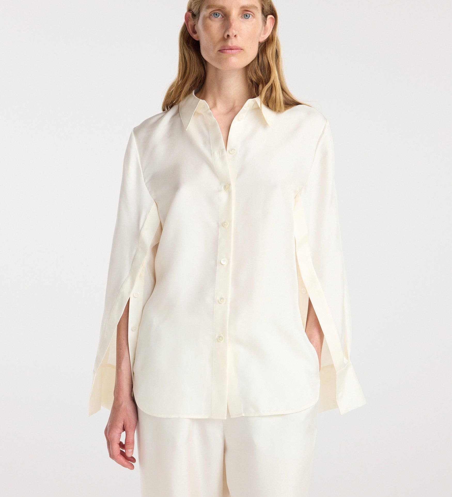ROHE - Silk open - sleeve detailed shirt | cream