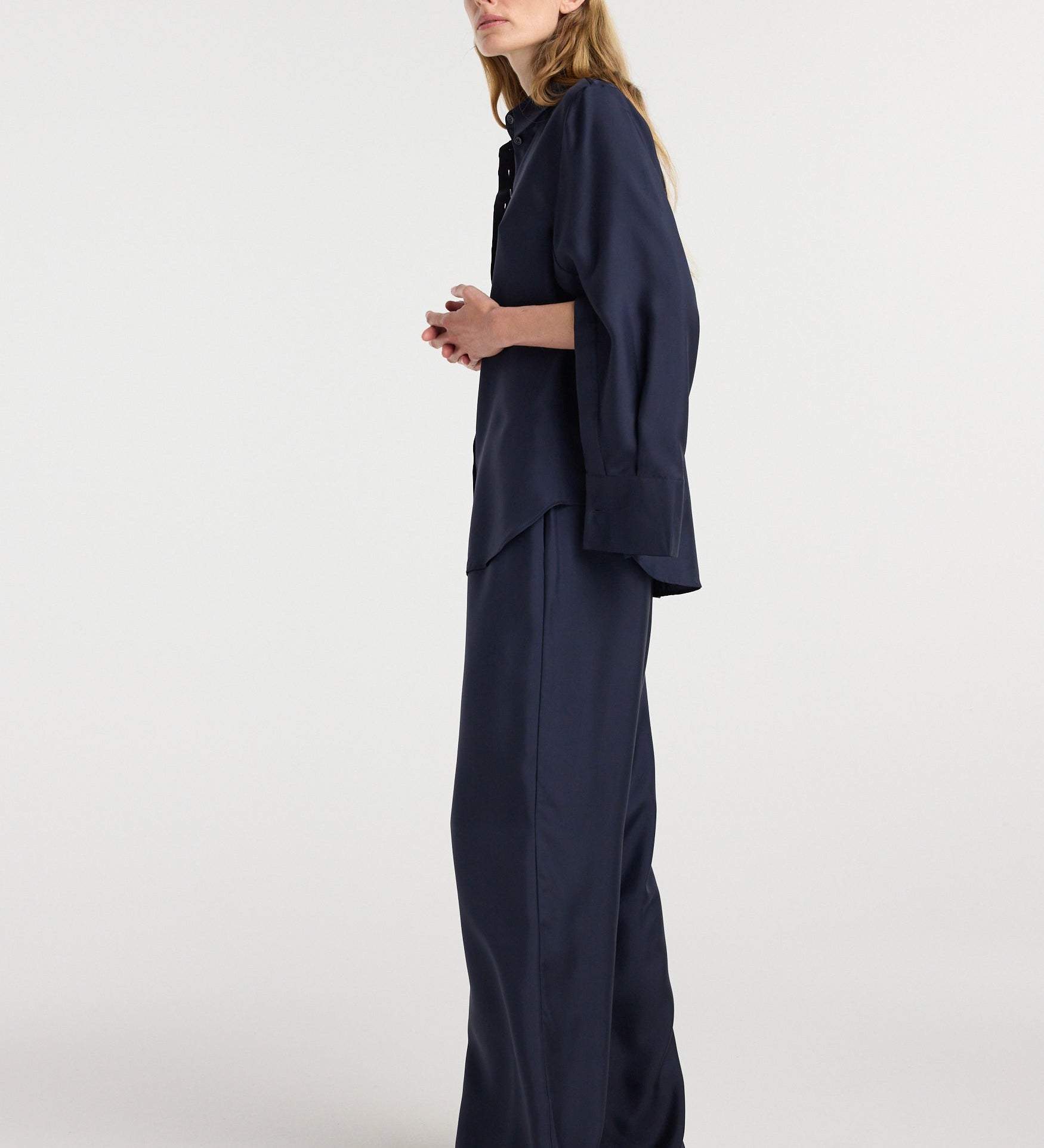 ROHE - Silk open - sleeve detailed shirt | night