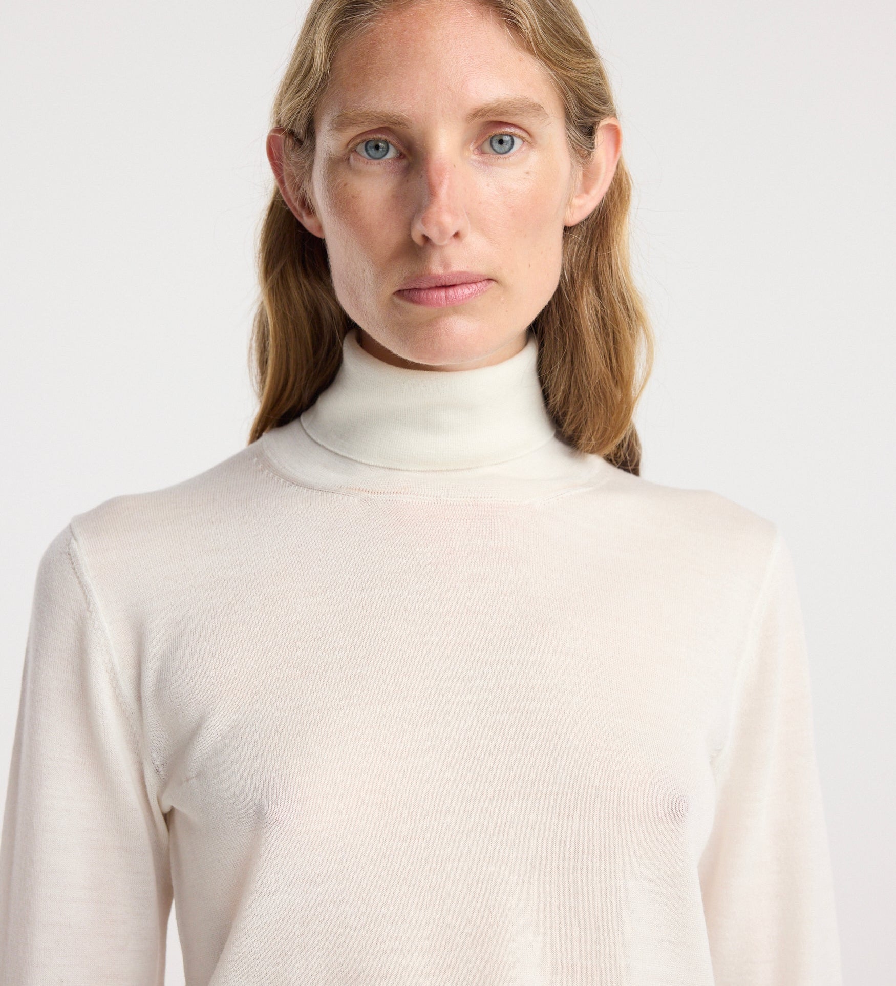 ROHE - Fine - knit wool cashmere turtleneck | off white