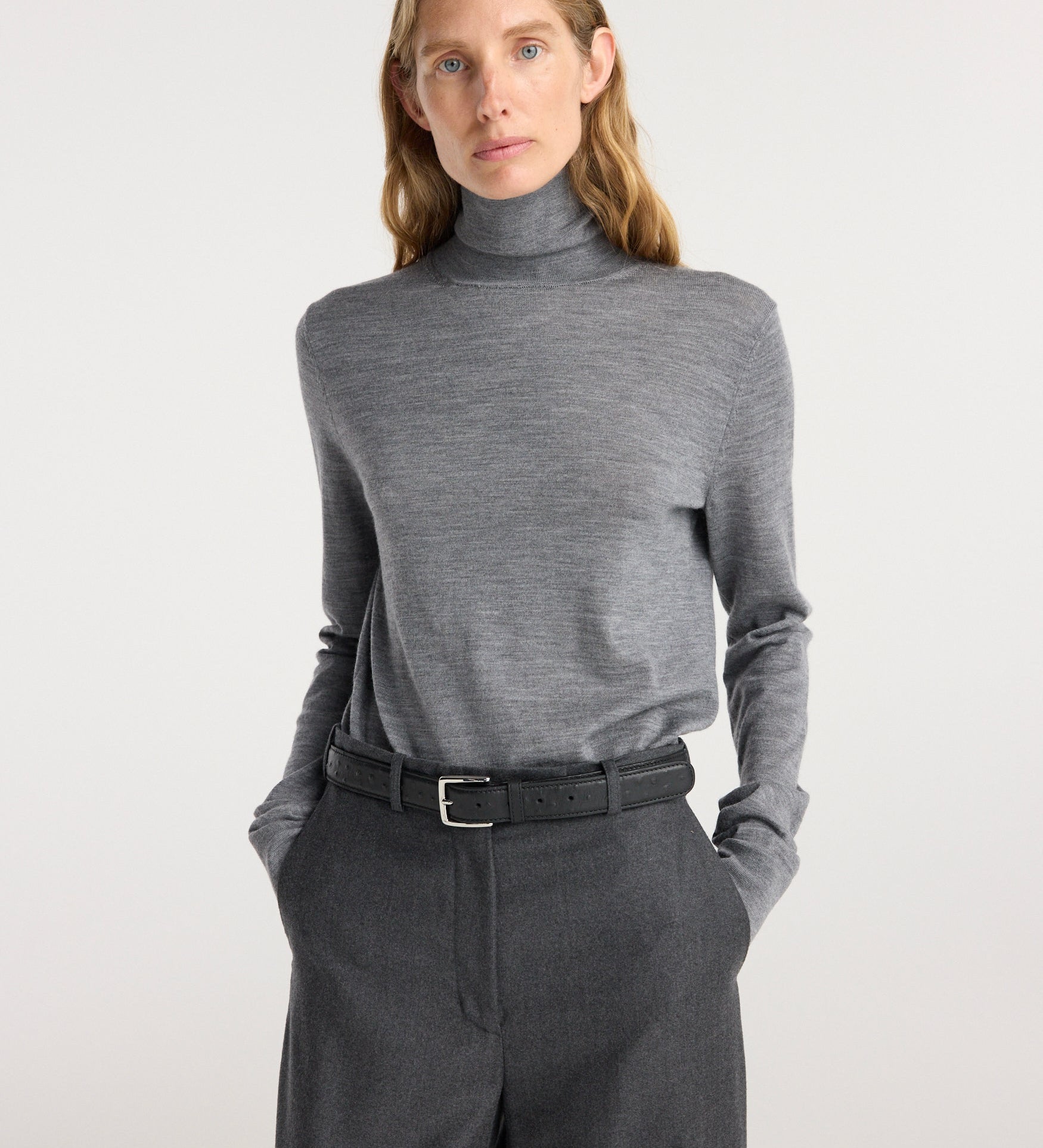 ROHE - Fine knitted wool turtleneck | mid grey melange