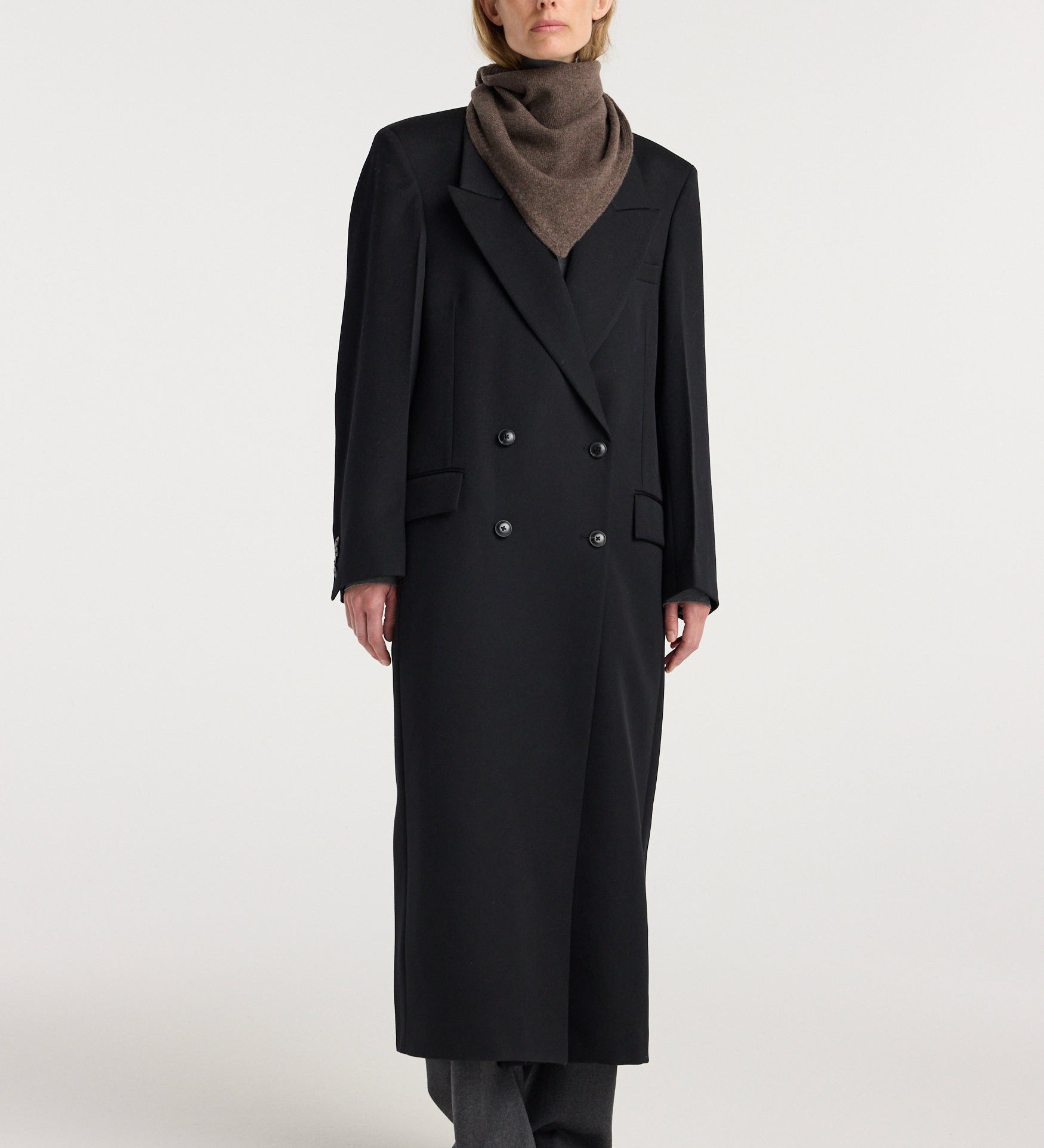 ROHE - Small knitted triangle scarf | taupe melange