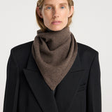 ROHE - Small knitted triangle scarf | taupe melange