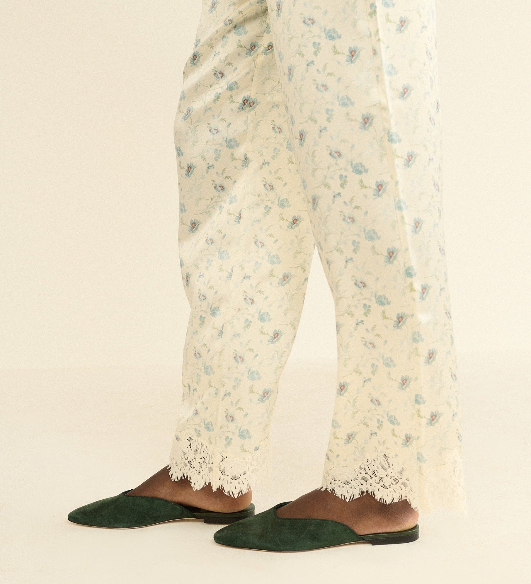 DOEN - ADAIR SLIDE - - DARK PINE SUEDE