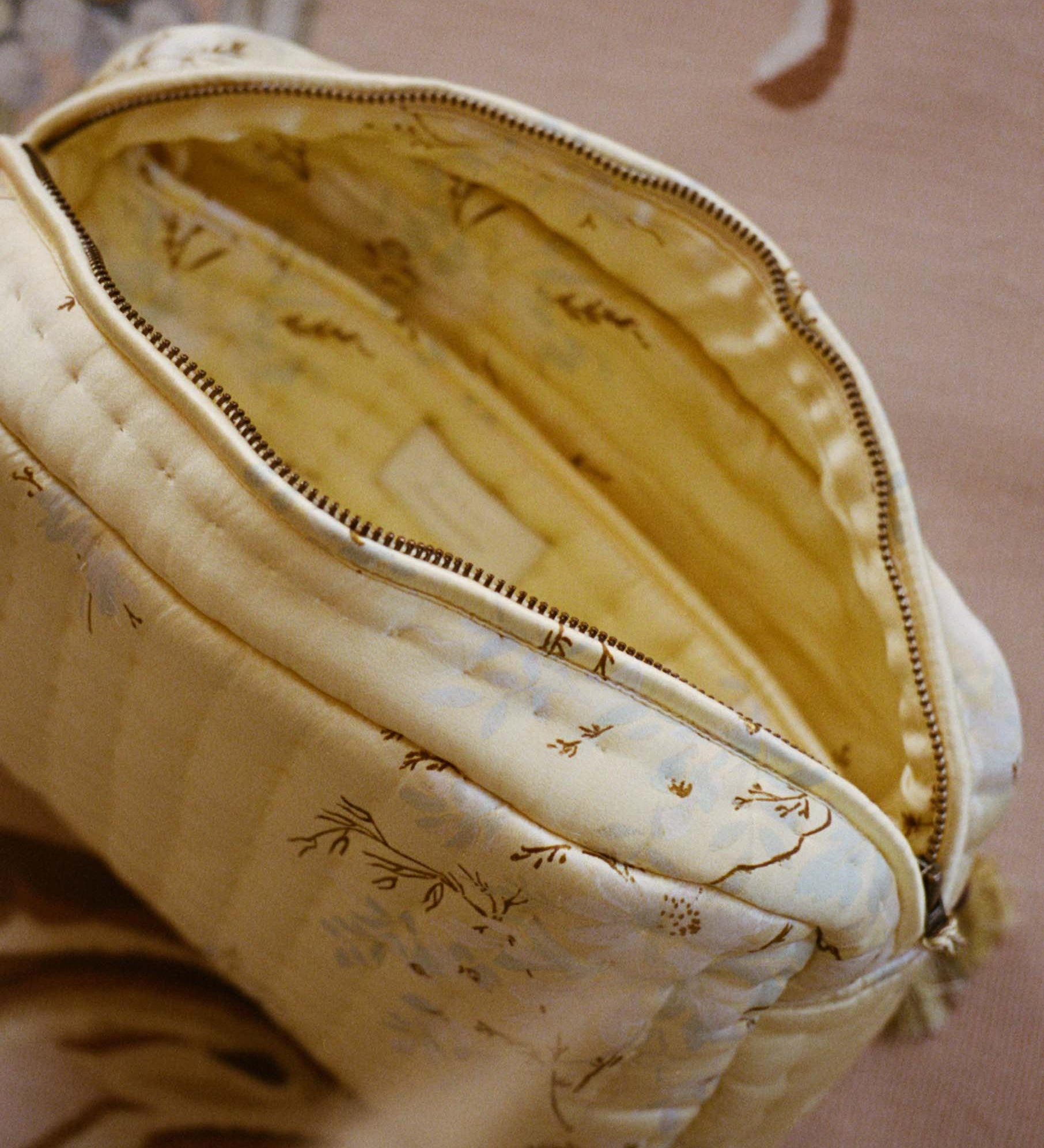 DOEN - ANNIVERSARY GRANDE QUINCE POUCH