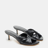 Le Monde Beryl - Antonia Kitten  / Black Leather