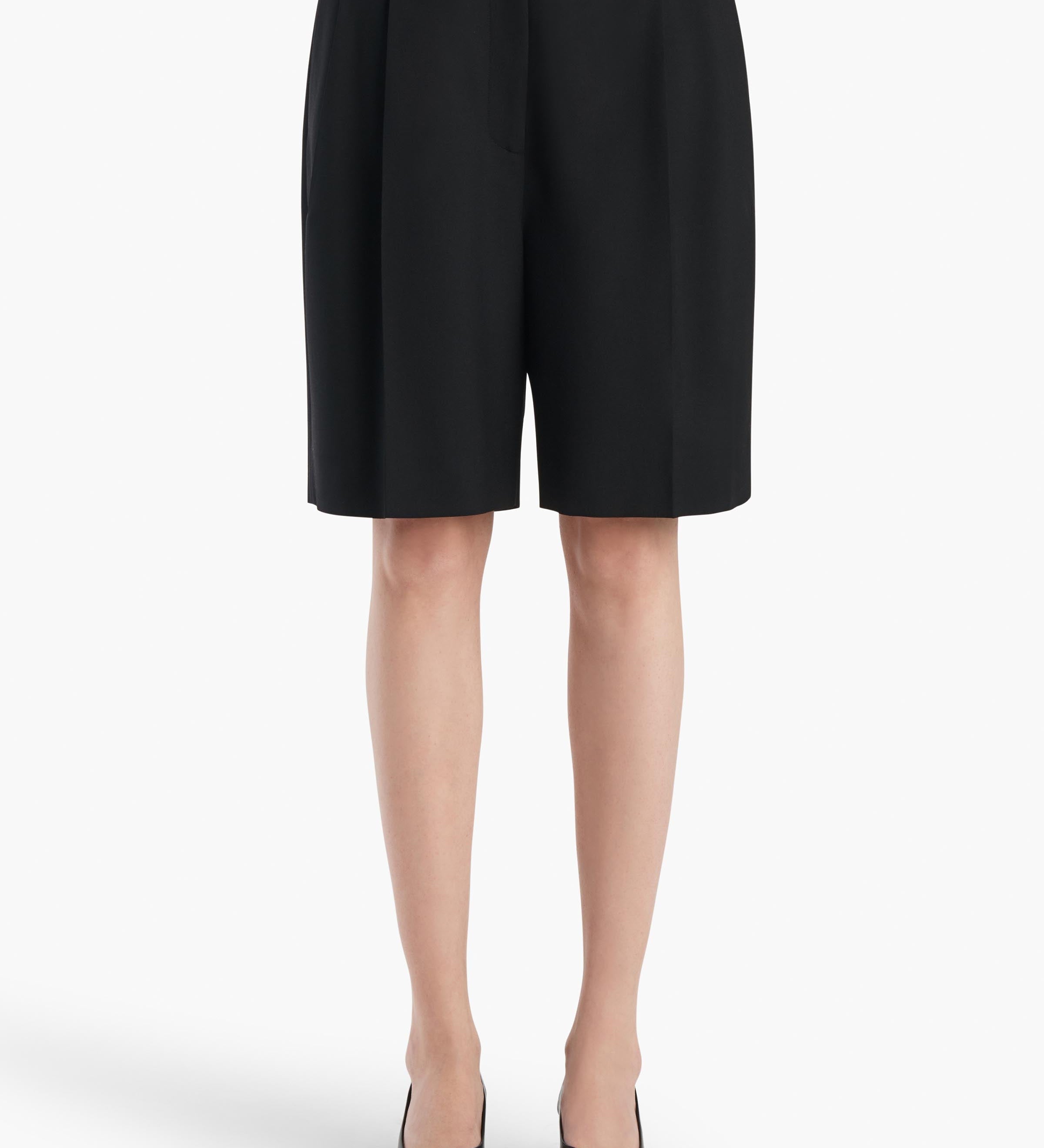 Khaite - Auggie Short in Black Wool