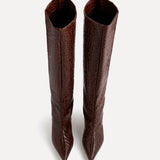 Le Monde Beryl - Babouche Kitten Boot / Castagna Leather Croc Effect