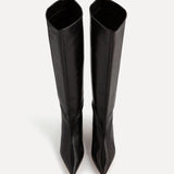 Le Monde Beryl - Babouche Kitten Boot / Black Leather