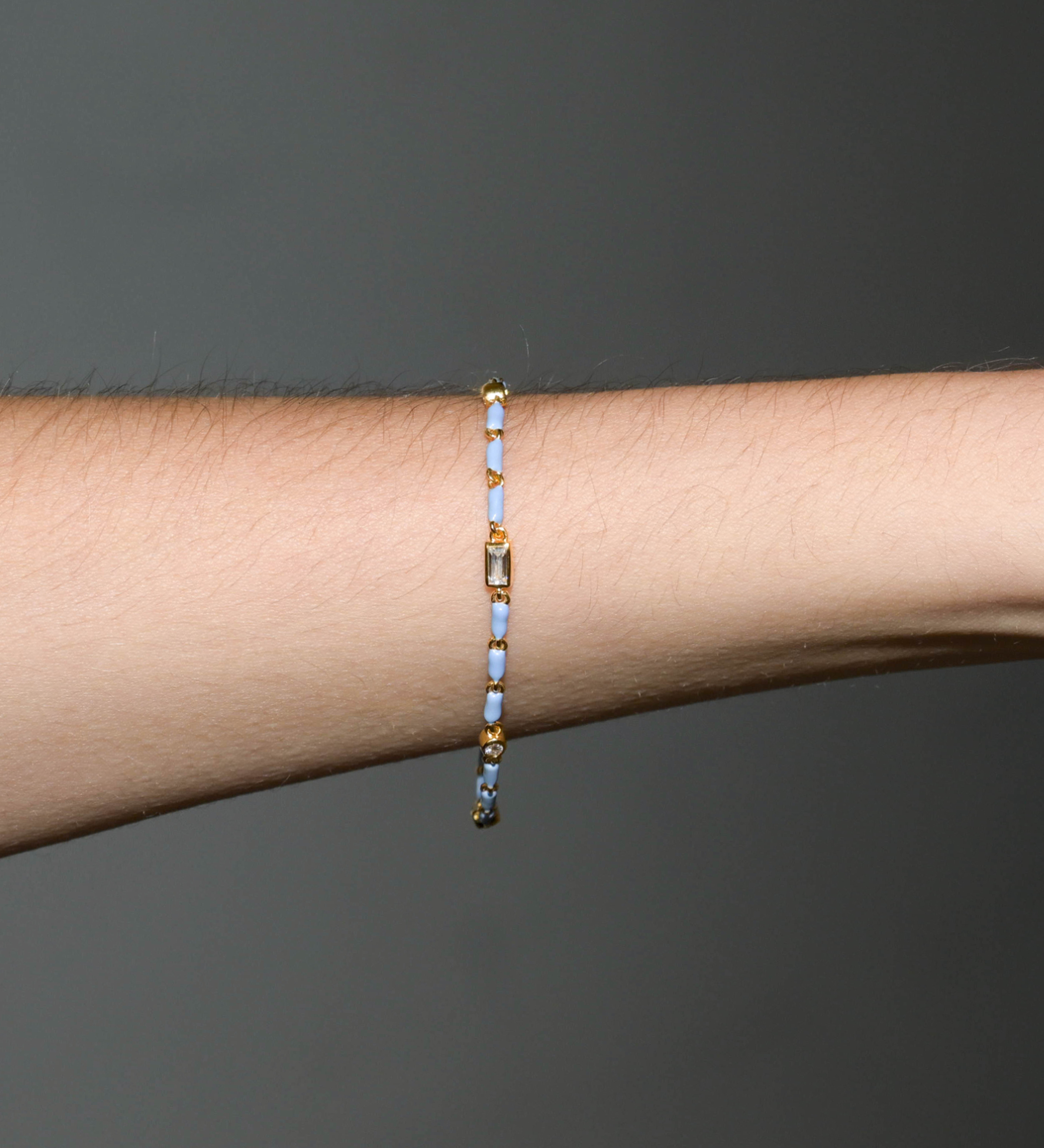 Dorsey - ENAMEL MOISSANITE BRACELET IN BLEUET, 18K GOLD VERMEIL