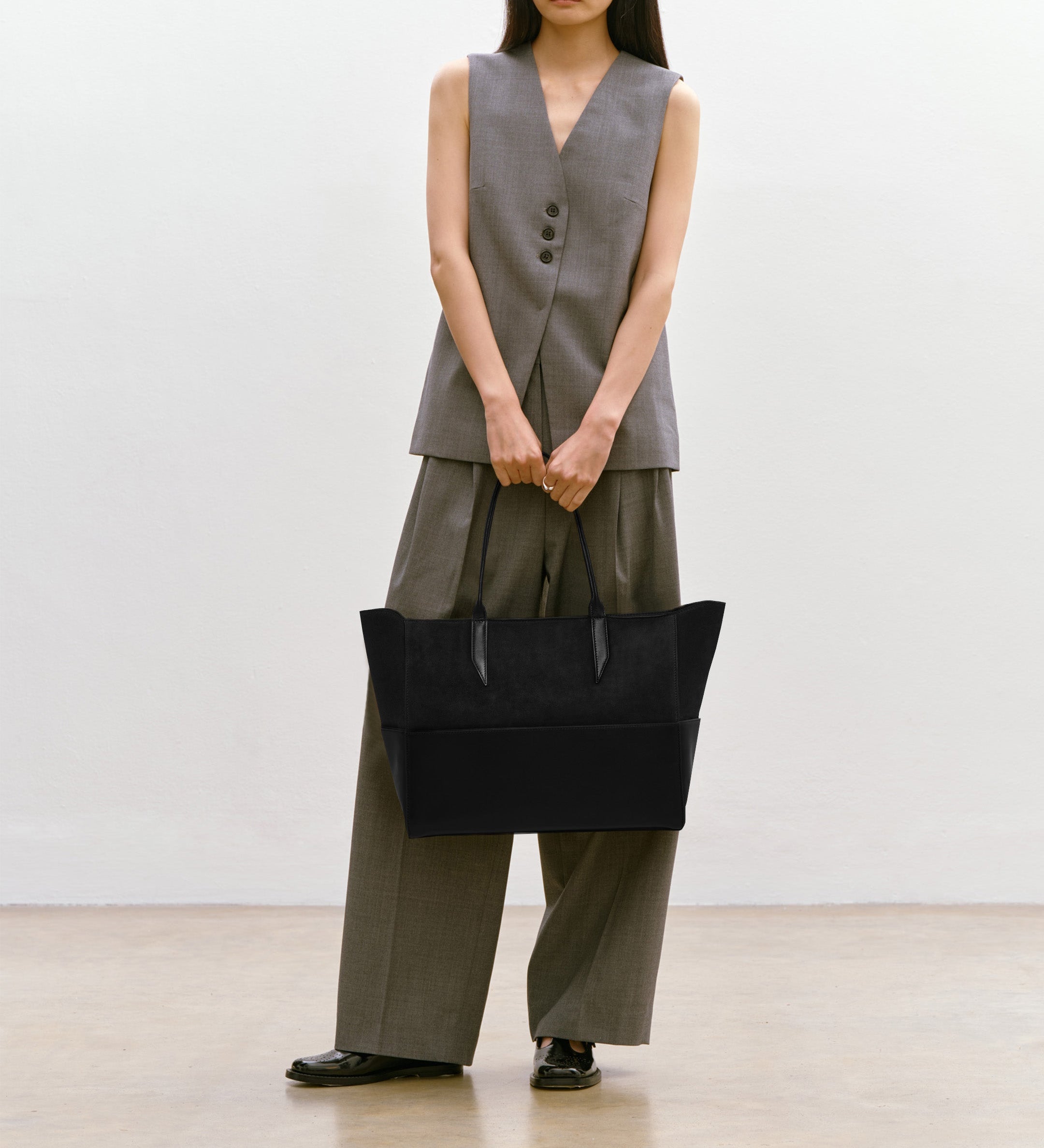 Metier - Incognito 36 Elvis with Suede Black
