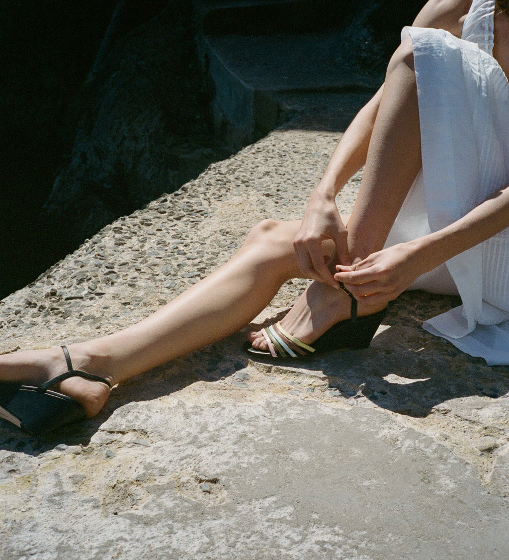 Ciao Lucia - Larroudé x Ciao Lucia: Daiana Wedge Sandal Black Leather
